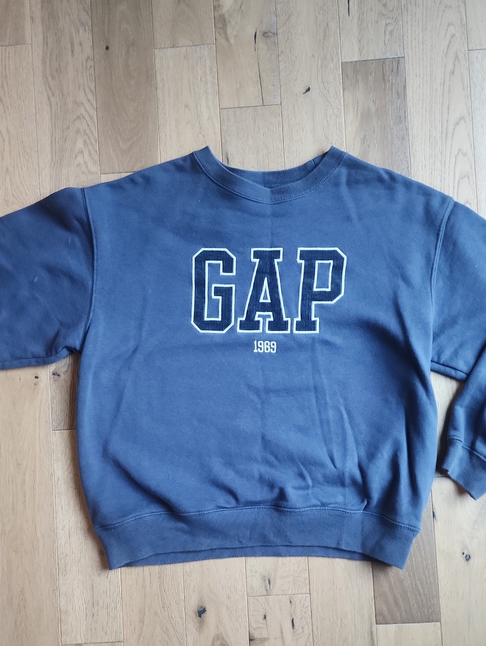 GAP Crewneck Sweatshirt, Size Small